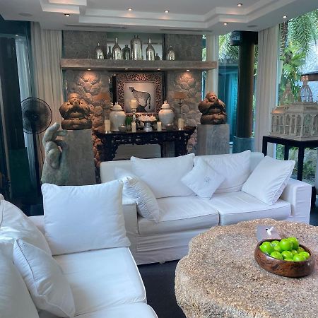 Villa On The Rocks, 4 Bedrooms, Phuket Pantai Surin Luaran gambar