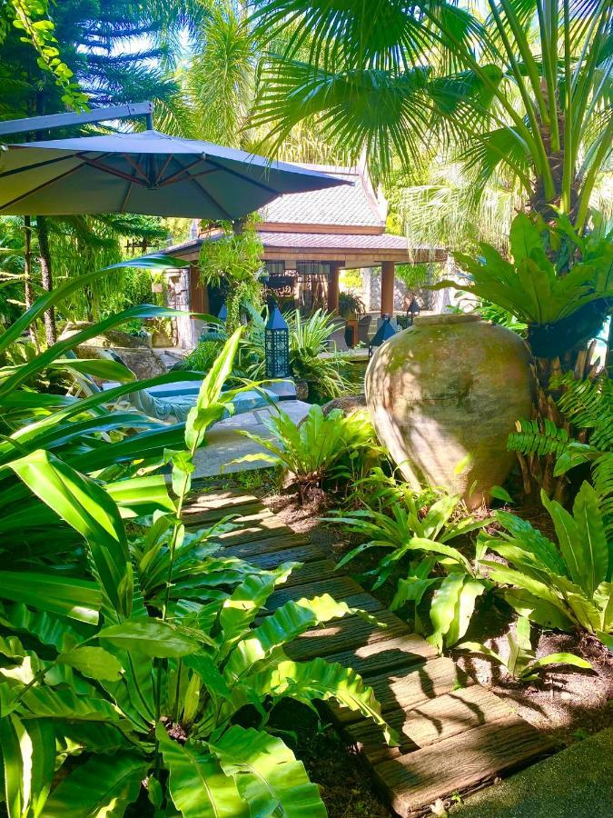 Villa On The Rocks, 4 Bedrooms, Phuket Pantai Surin Luaran gambar