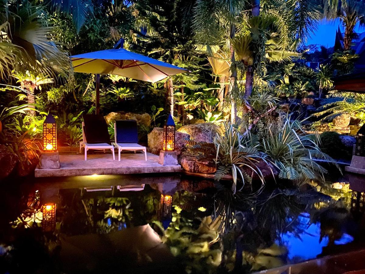 Villa On The Rocks, 4 Bedrooms, Phuket Pantai Surin Luaran gambar