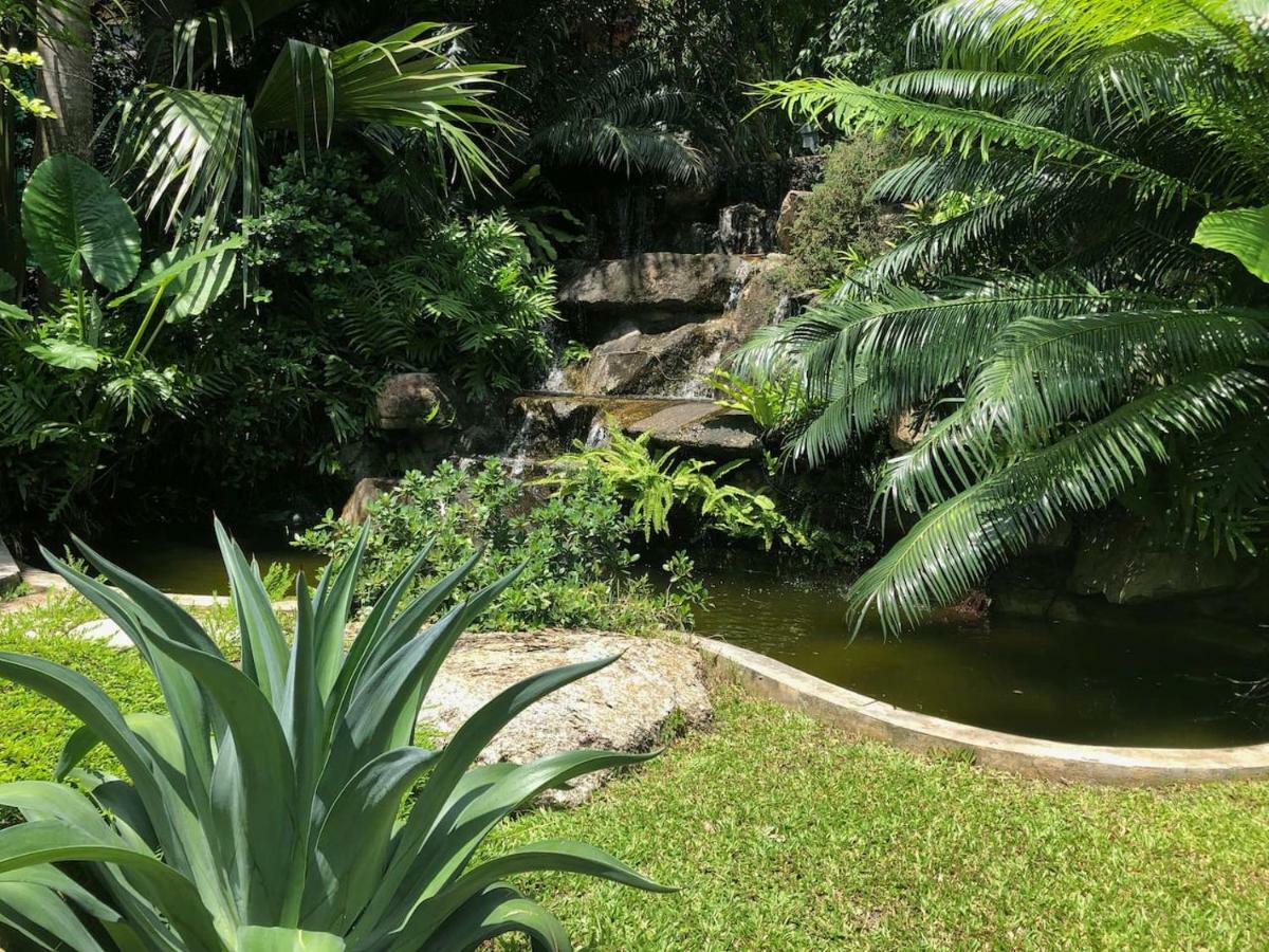 Villa On The Rocks, 4 Bedrooms, Phuket Pantai Surin Luaran gambar